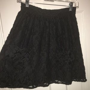 $5 with bundle~Black lace high waist skirt